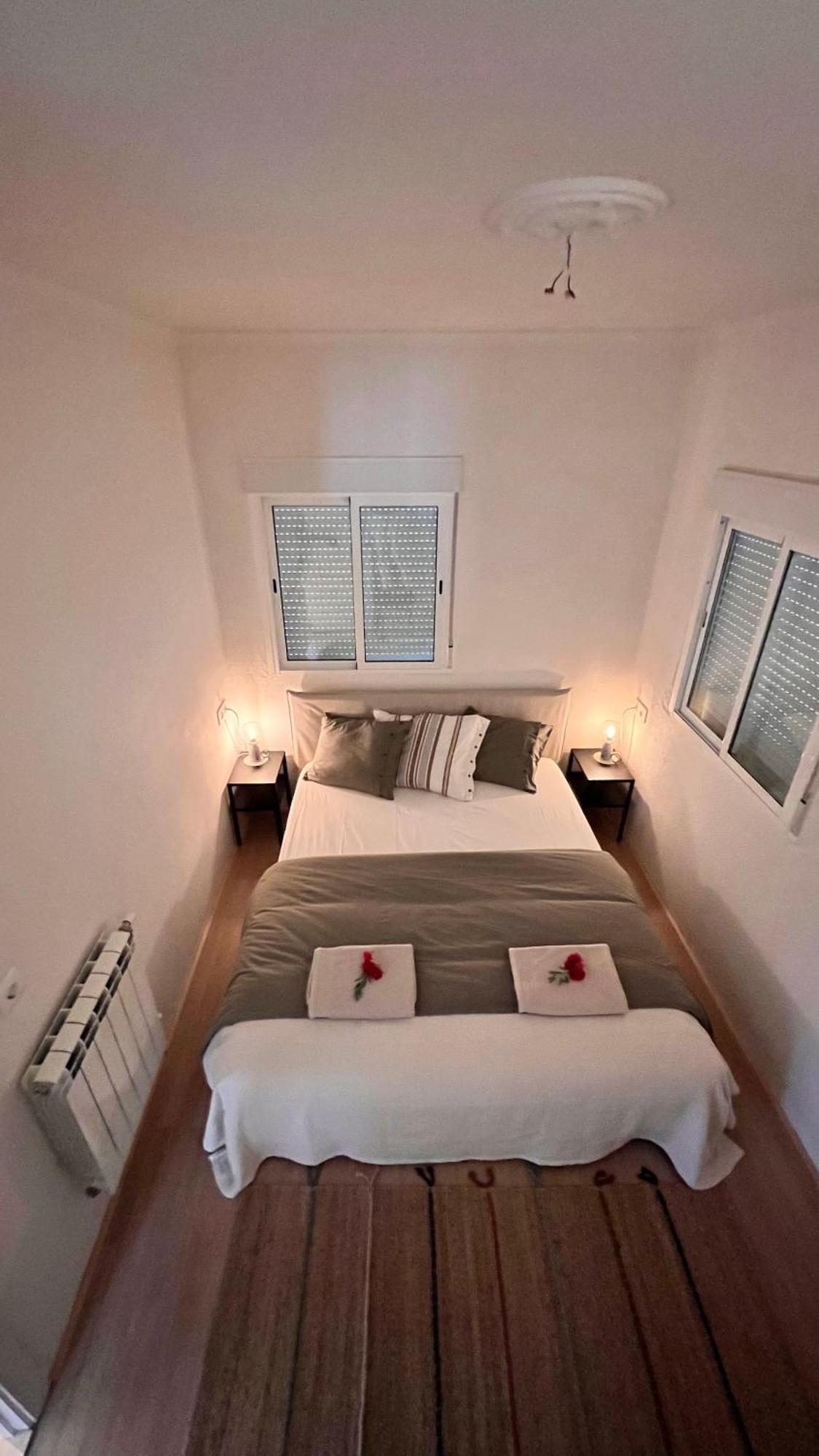 Arriba Stijlvol Appartement Met Zwembad En Tuin โกนิล เด ลาฟรอนเตรา ภายนอก รูปภาพ