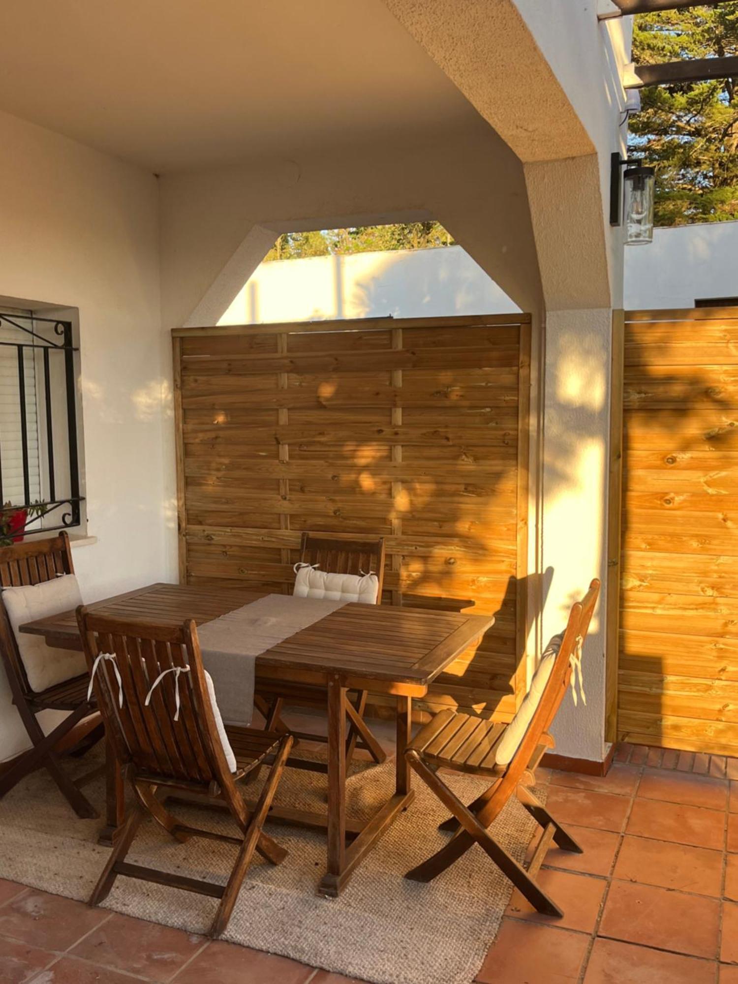 Arriba Stijlvol Appartement Met Zwembad En Tuin โกนิล เด ลาฟรอนเตรา ภายนอก รูปภาพ
